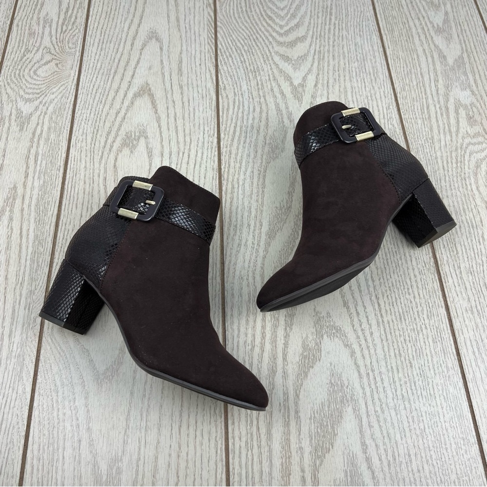 Karen Scott Women's Ivyy Mixed-Media Booties 7M Chocolate Brown $70 - Picture 3 of 9